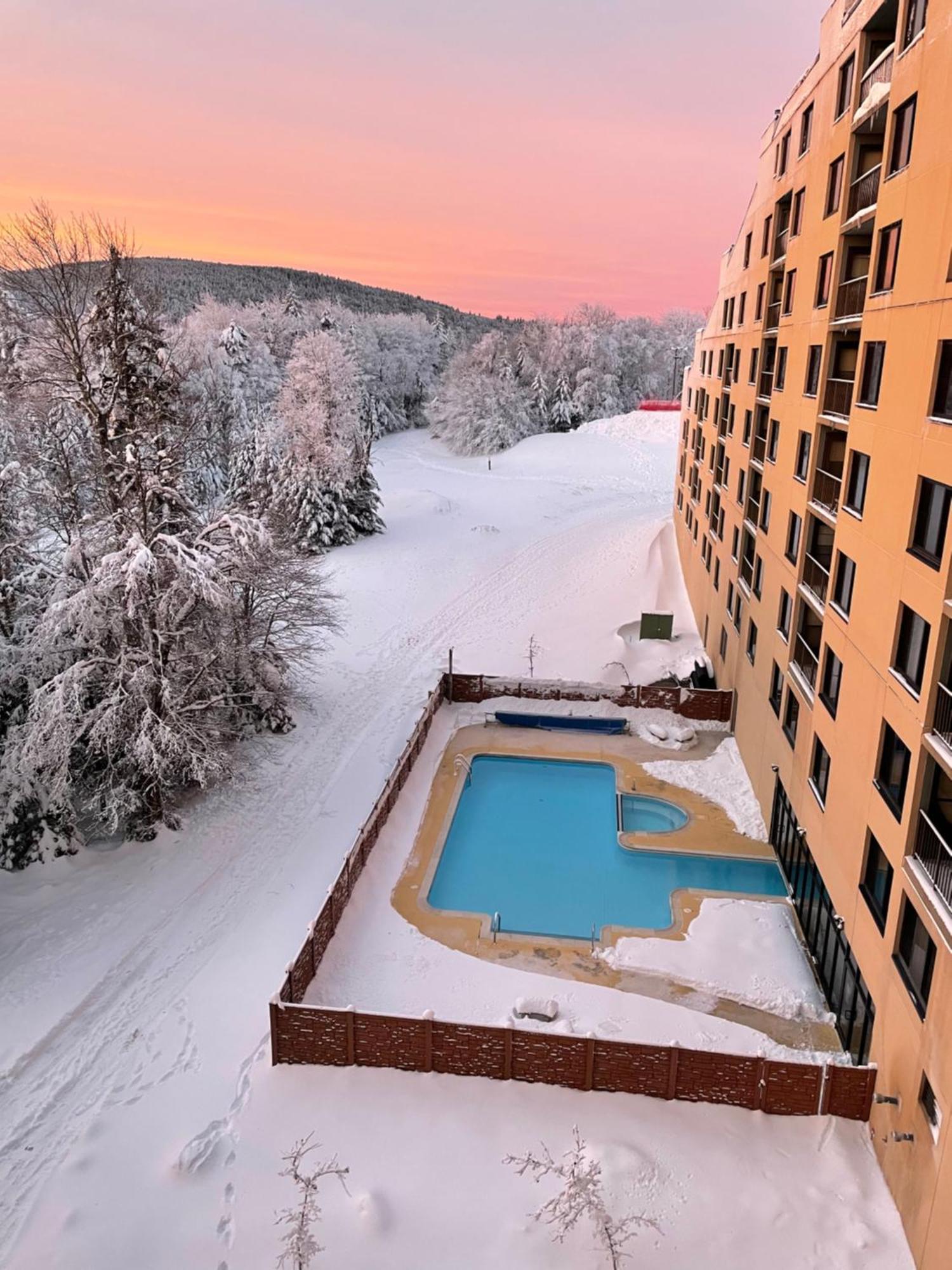 Modern Condo With Ski In & Ski Out - Silver Creek Lodge, Snowshoe Kültér fotó